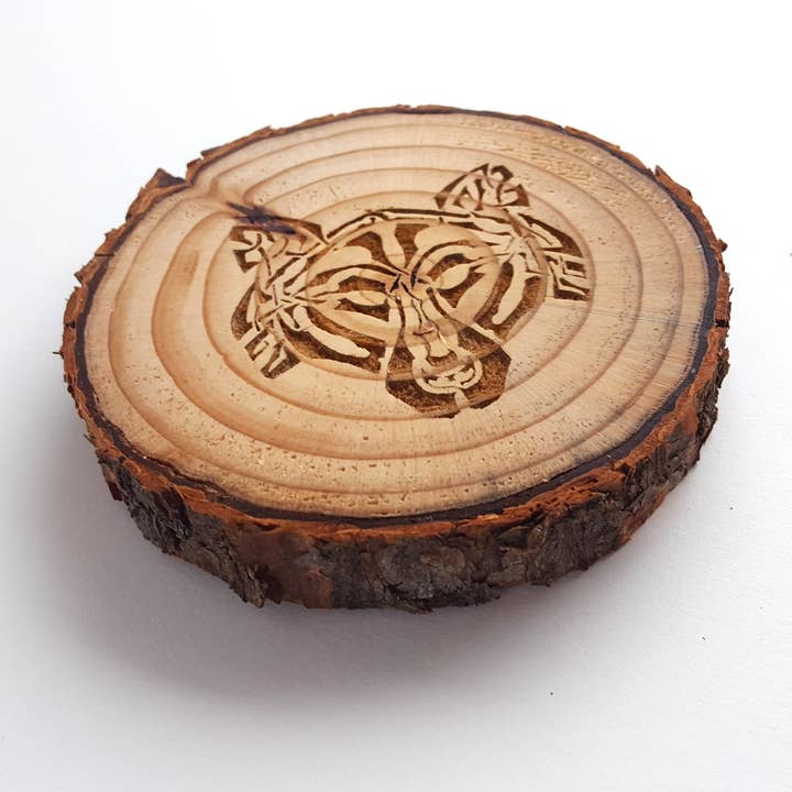 Lyoncraft – wholesale Coasters – Celtic Wolf Natural Pine Wood Slice Coasters, Animal Design2