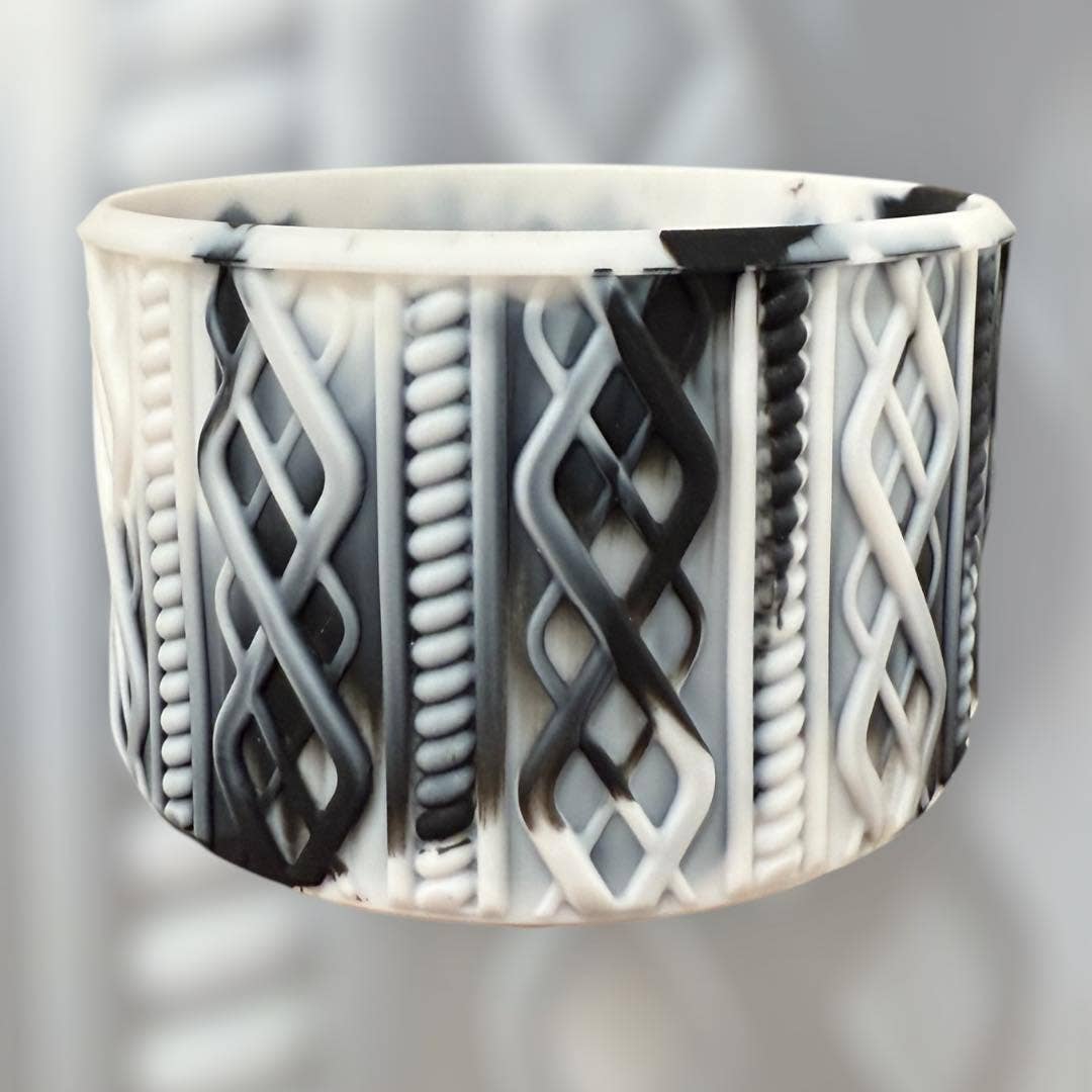 Olive Lane Accessories – wholesale Isolerade dryckesvaror – Svart & Vit - TRÖJA Silikonmuggstövel0