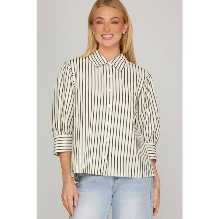 CAMICIA DA DONNA A RIGHE CON BOTTONI per la vendita all'ingrosso da parte di Upmost