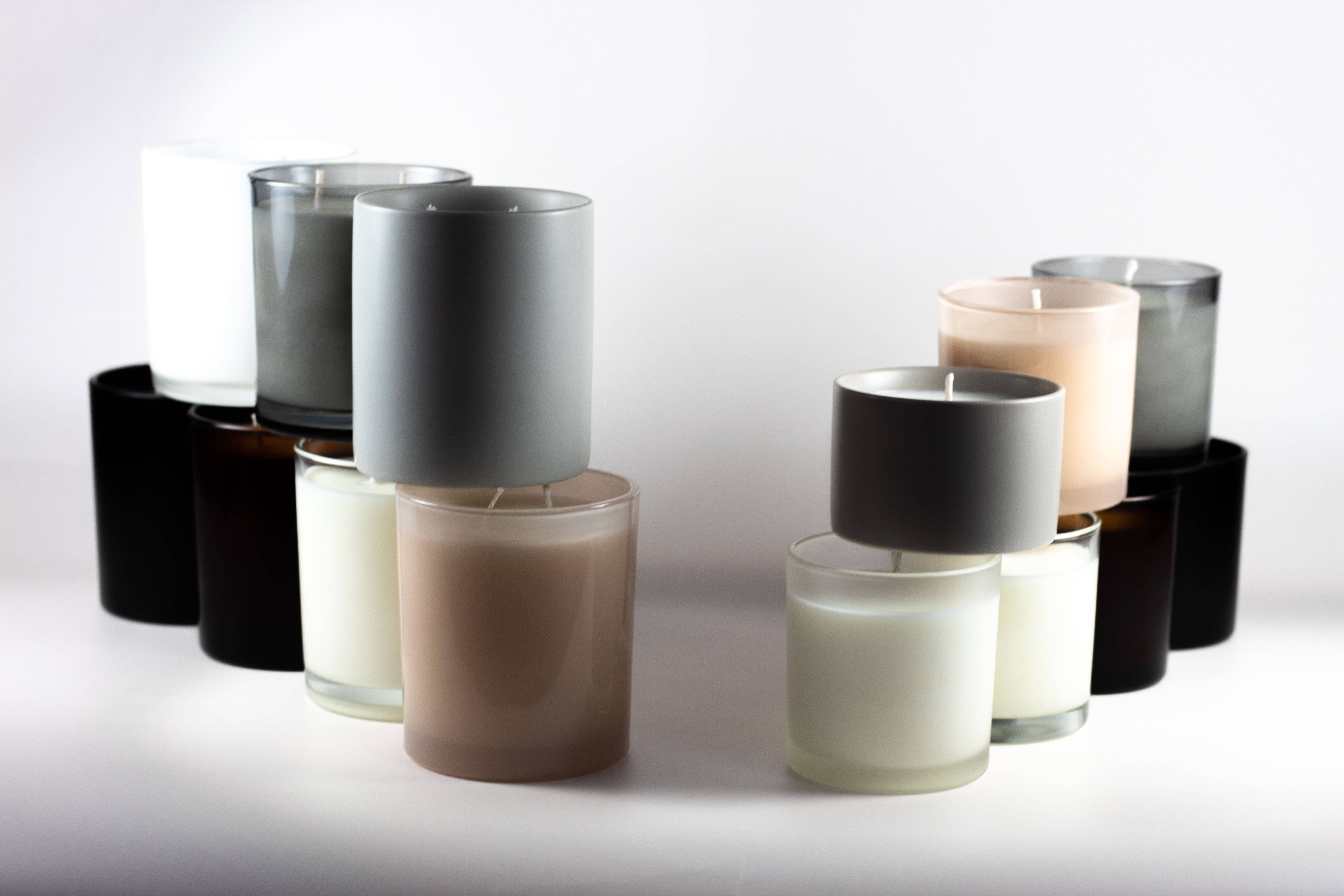 Unplug Soy Candles - Vendita all'ingrosso Candela in vasetto - Candela Personalizzata con Marchio della Collezione Apothecary (14 oz / 9 oz)4