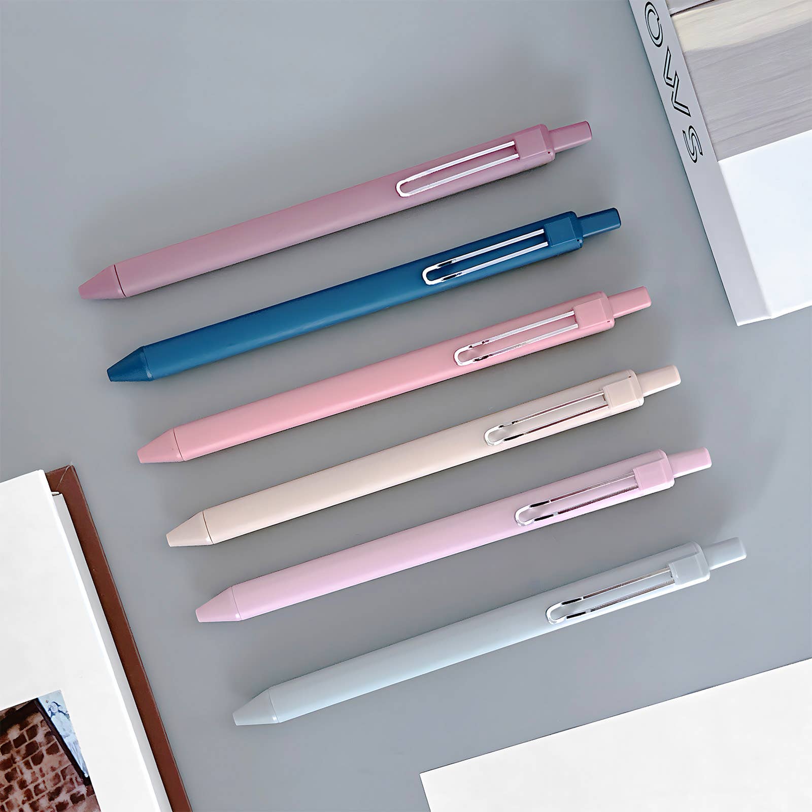 Wrapables.com - Wholesale Pen - Wrapables Retractable Black Ink Gel Pens, 0.5mm (Set of 6)20