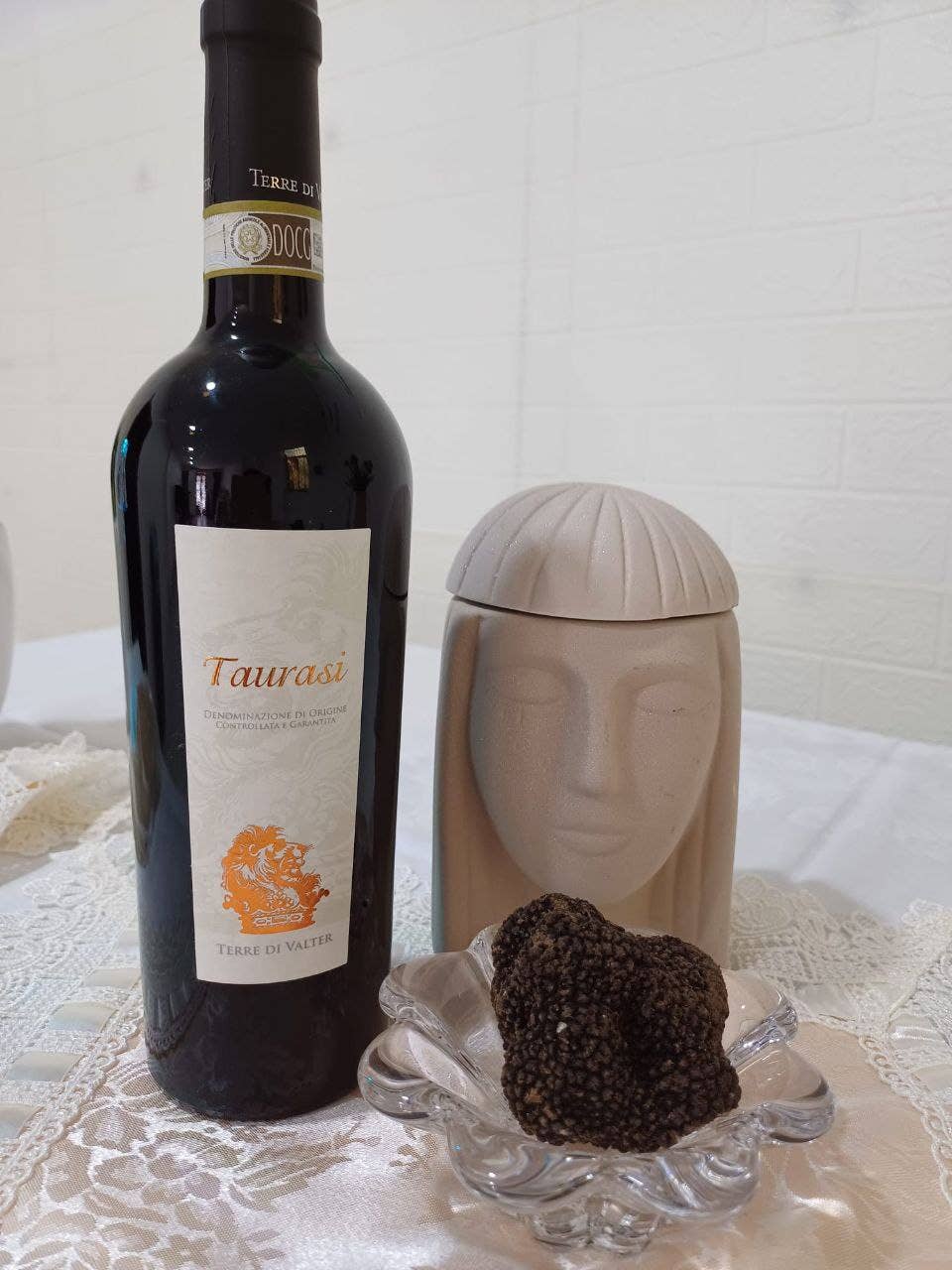 I sapori di una volta s.r.l.s – Saco de presente de vinho por atacado – Taurasi DOCG - Terre di Valter0