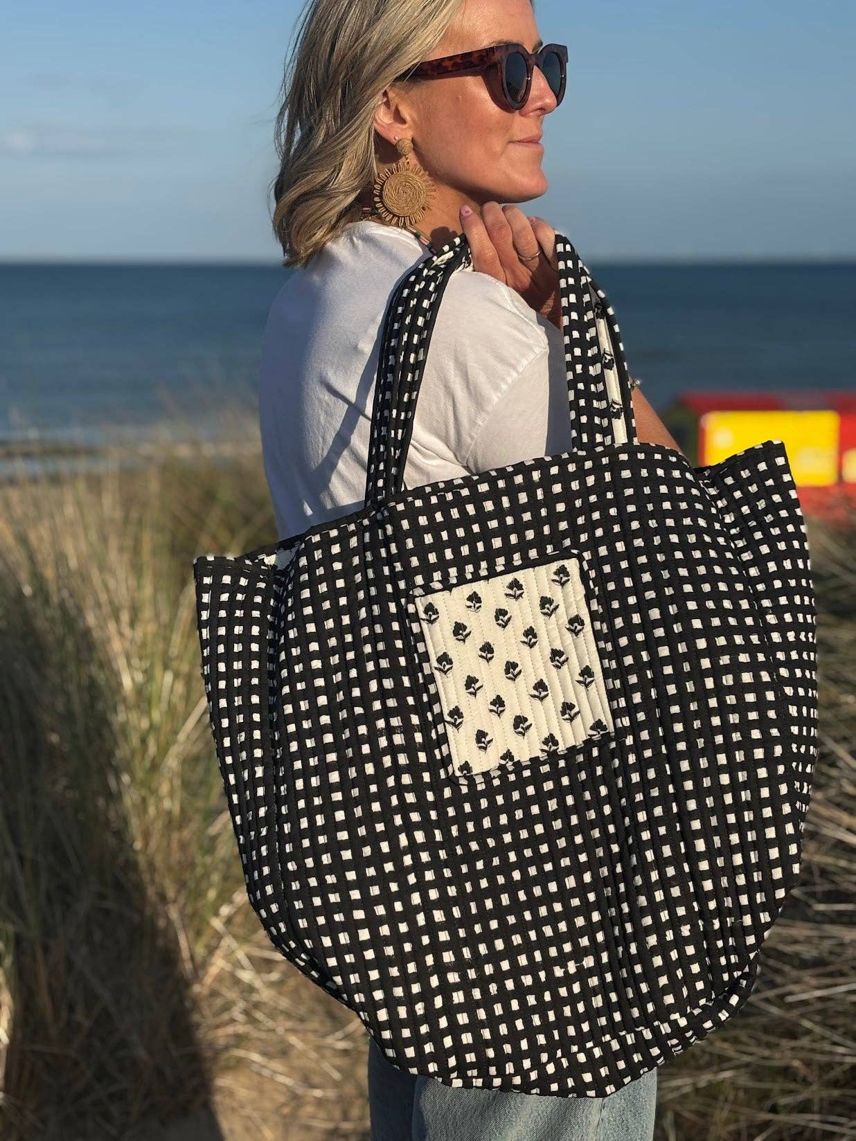 LNH EDIT - Wholesale Tote Bag - Women's - Neema black and white Tote2
