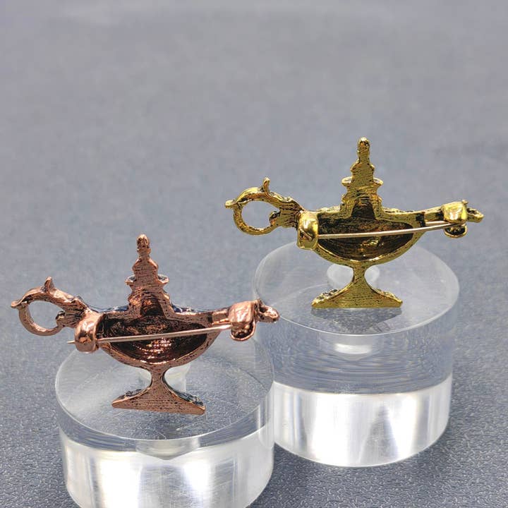 Mio Queena - Vente Broches - Broche en forme de lampe Aladdin vintage2