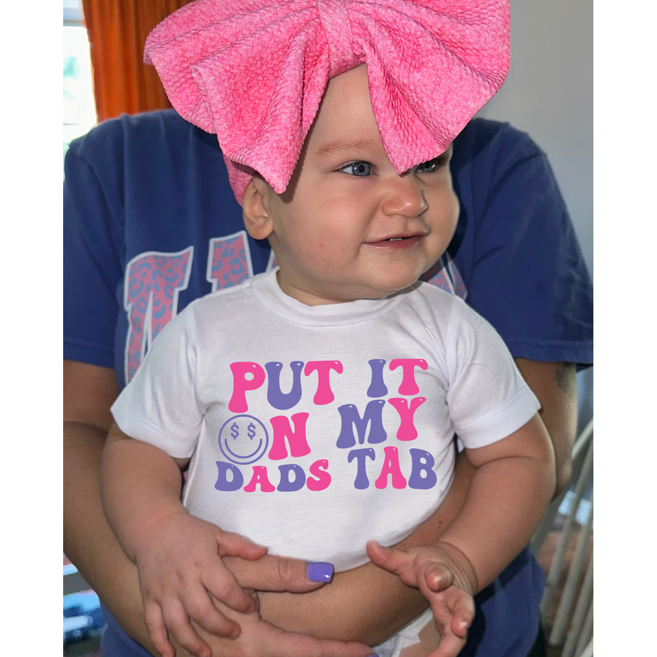 Wren Rae - Venta al por mayor Camiseta serigrafiada - Niños - Ponlo en la lengüeta, el mono o la camiseta de mi padre.0