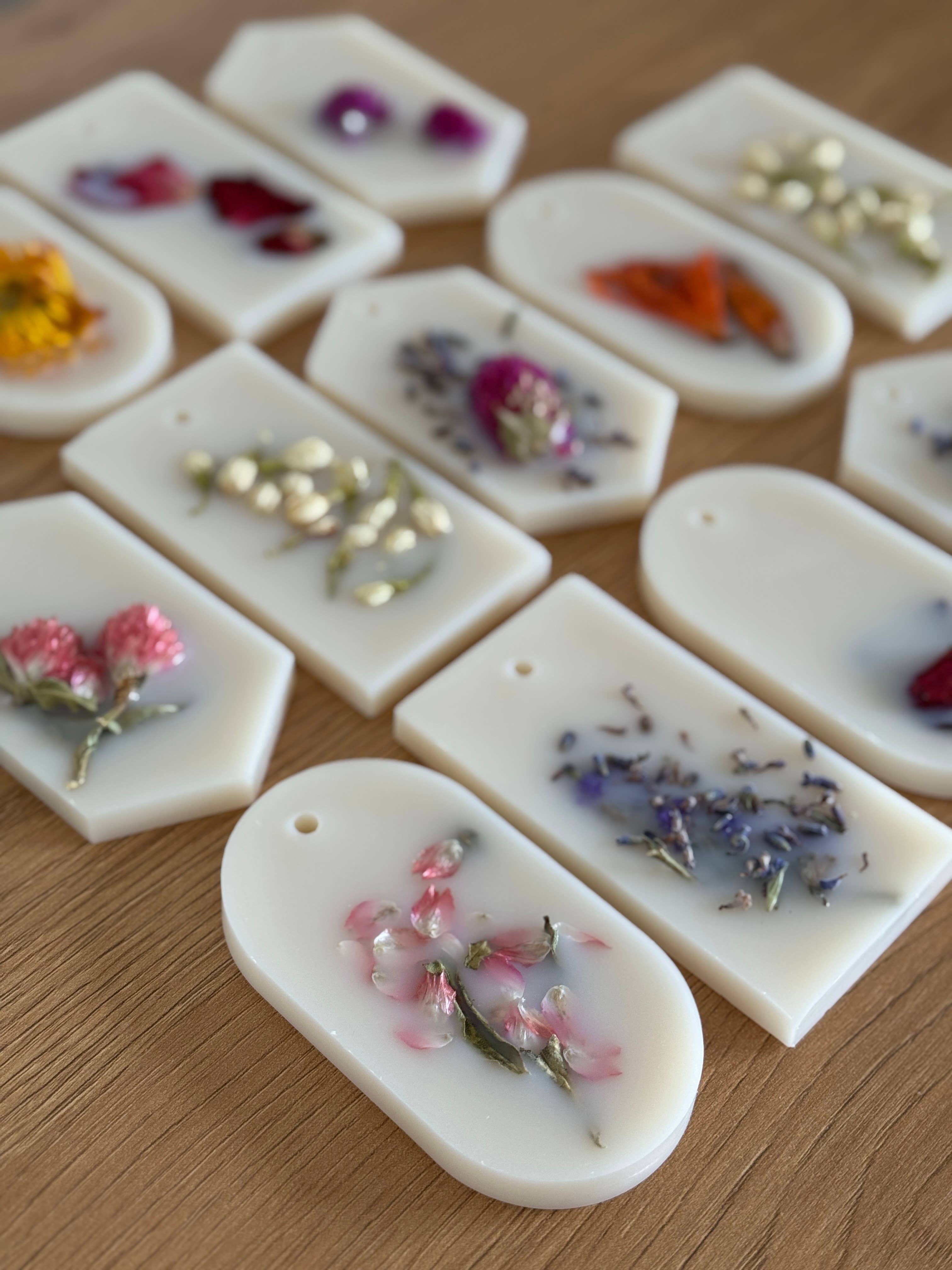 Dasho Shop - Vente Sachet parfumé - Sachet parfumé en cire de soja avec fleurs séchées aléatoires0