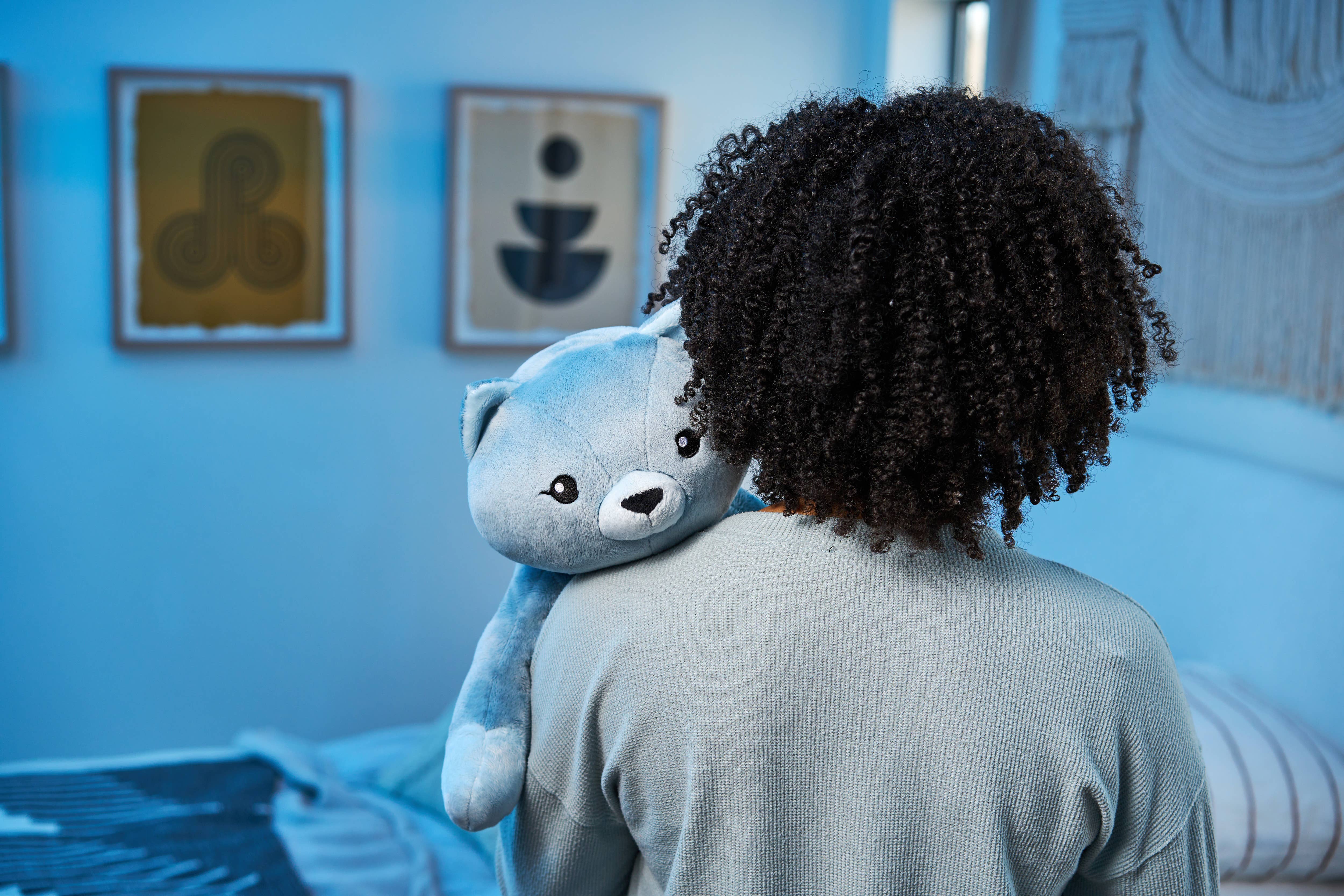 Hugimals World – Großhandel Kuschel-/Plüschtier – Kind & Baby – Frankie die Katze, 2 kg schweres Kuscheltier zur Angstlinderung für Kinder und Erwachsene10