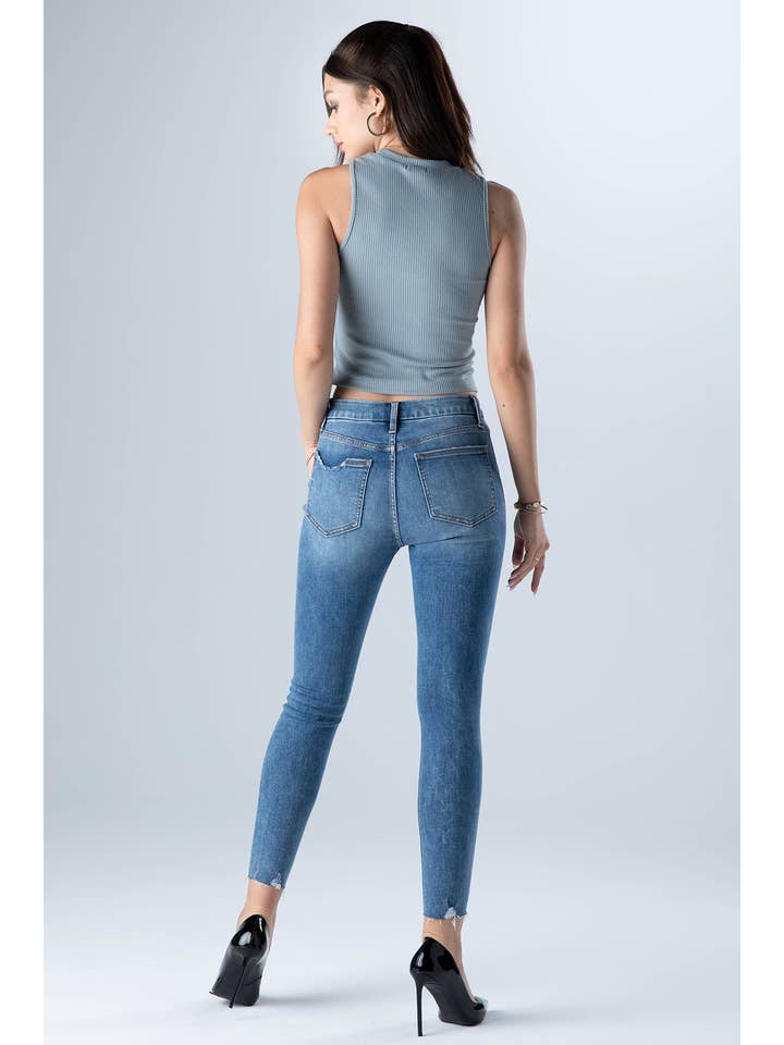 Ceros Jeans – Großhandel Jeans – Damen – Damen Jeans aus mittelhohem Bund, mittelhoher Bund5