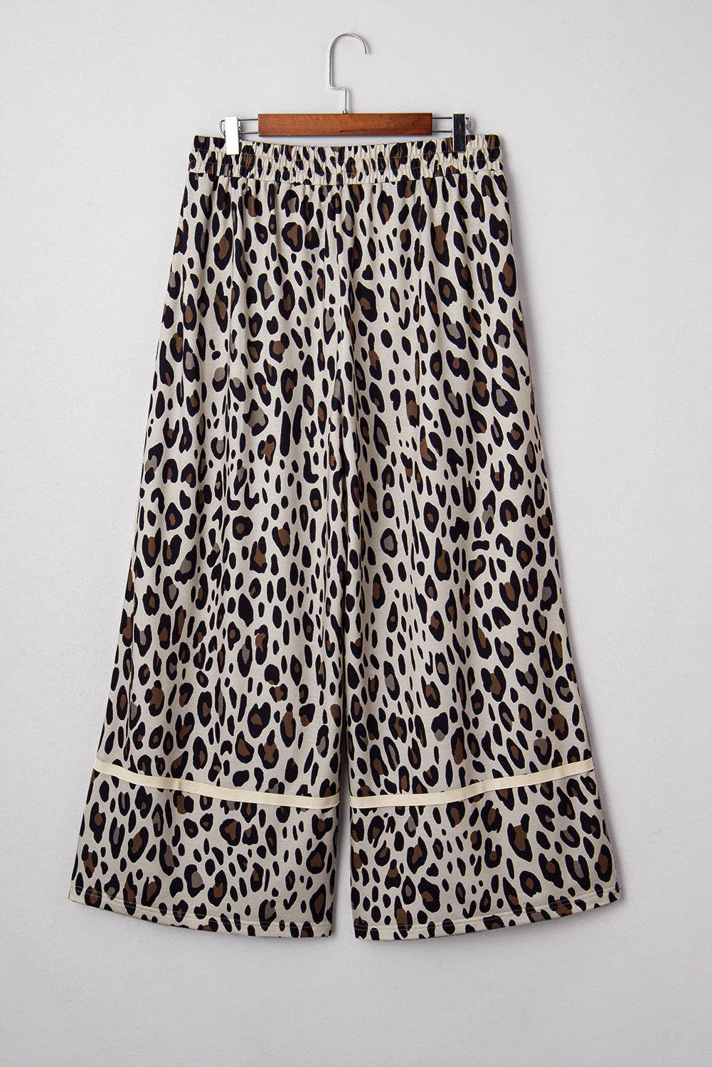Khaki Exposed Seam Patched Pocket Plus Size Drawstring Leopard Wide Leg Pants for wholesale on Faire2