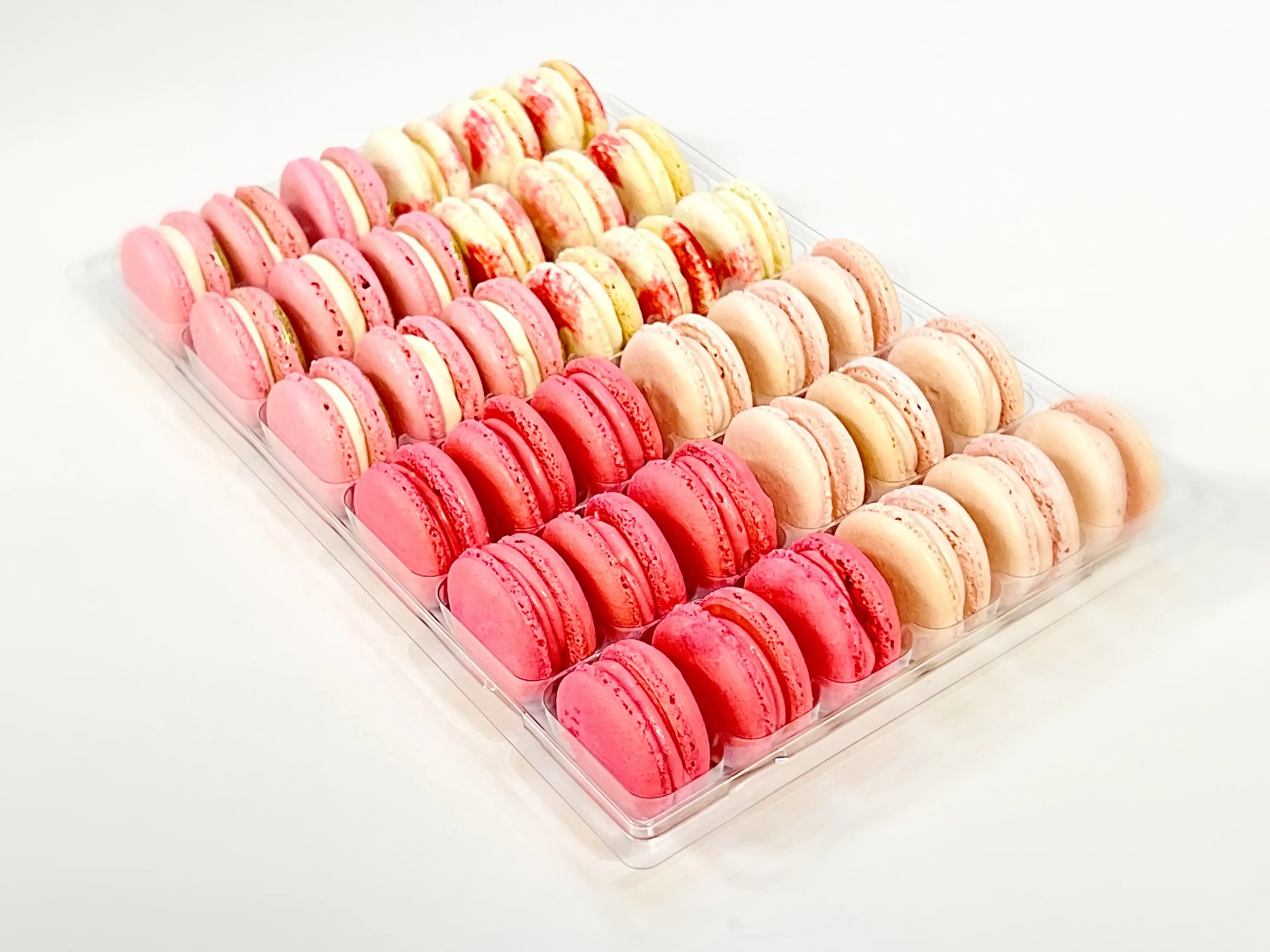 macaron centrale - Wholesale Cookie - Pink Vibe: A Flavorful Quartet of French Macarons in One Set1