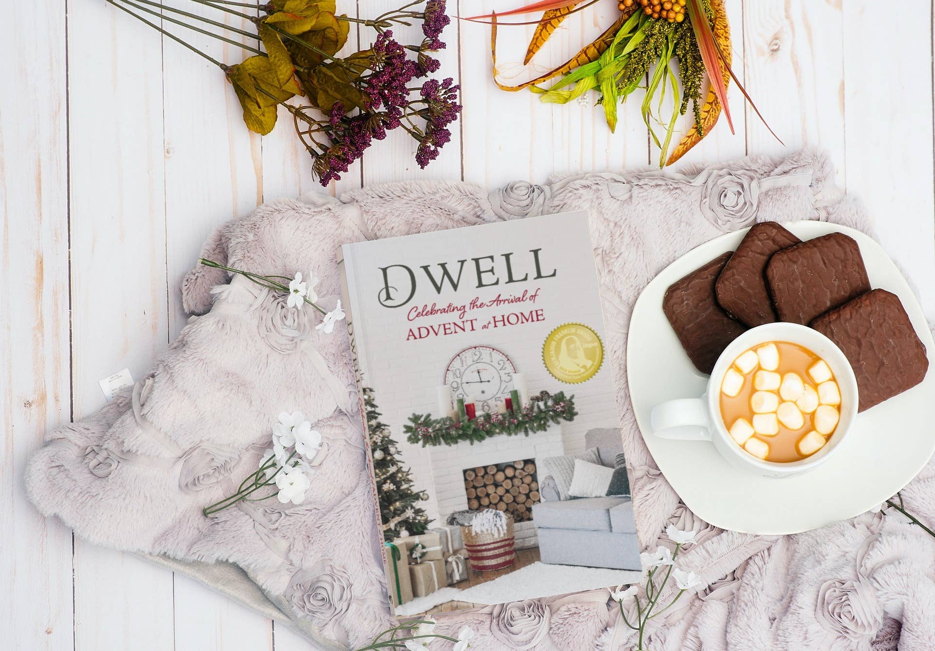 Dexterity Books – wholesale Religion – Dwell: Celebrating the Arrival of Advent at Home1
