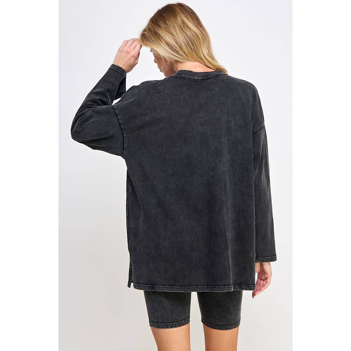 Sweet Generis - Wholesale Lounge Set - Women's - COTTON MINIERAL WASHED OVERSIZE TOP WITH CASUAL BIKER SHORT 20