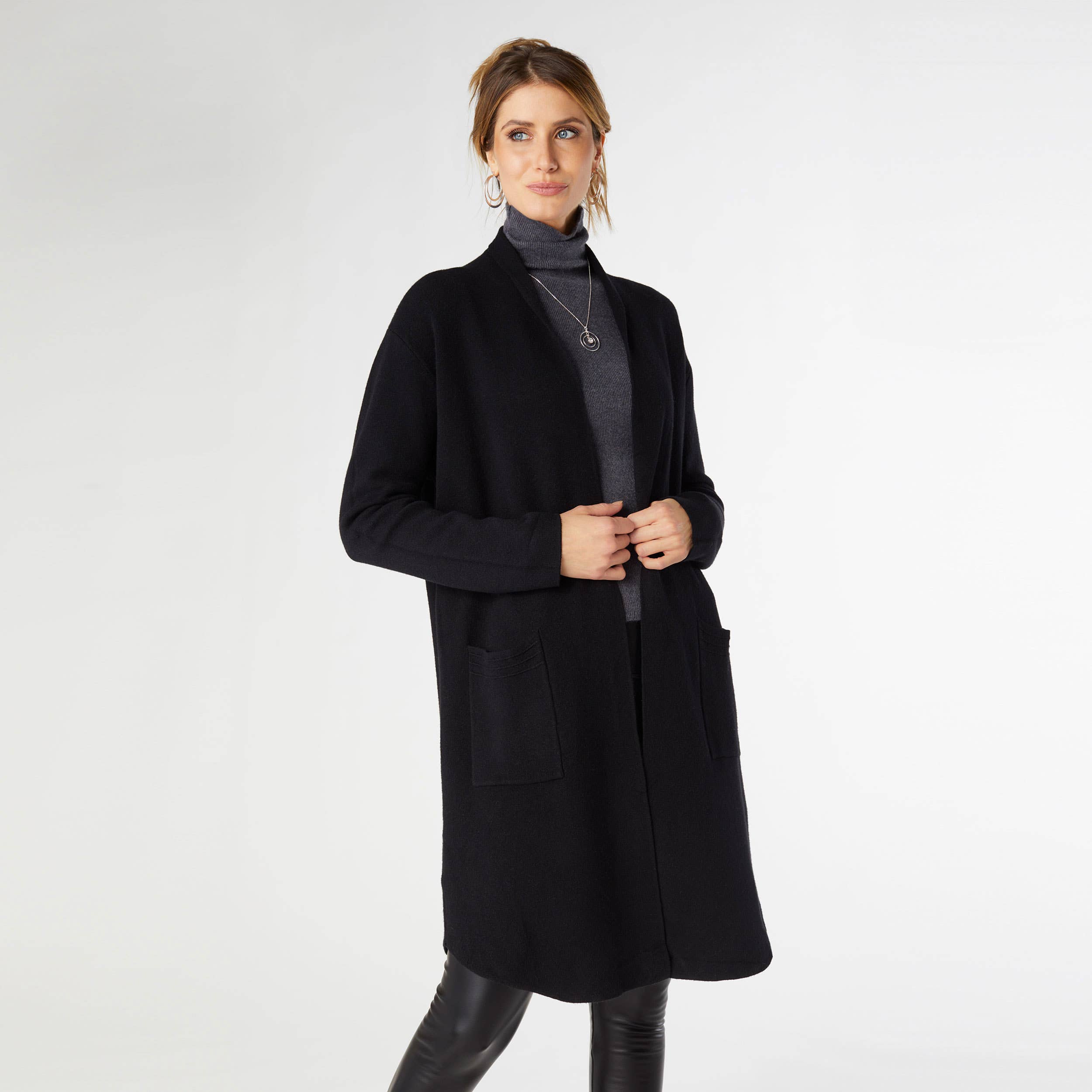 COCO + CARMEN - Vente Cardigan – femme - Cardigan long Heavenly-Luxe avec dos en treillis2