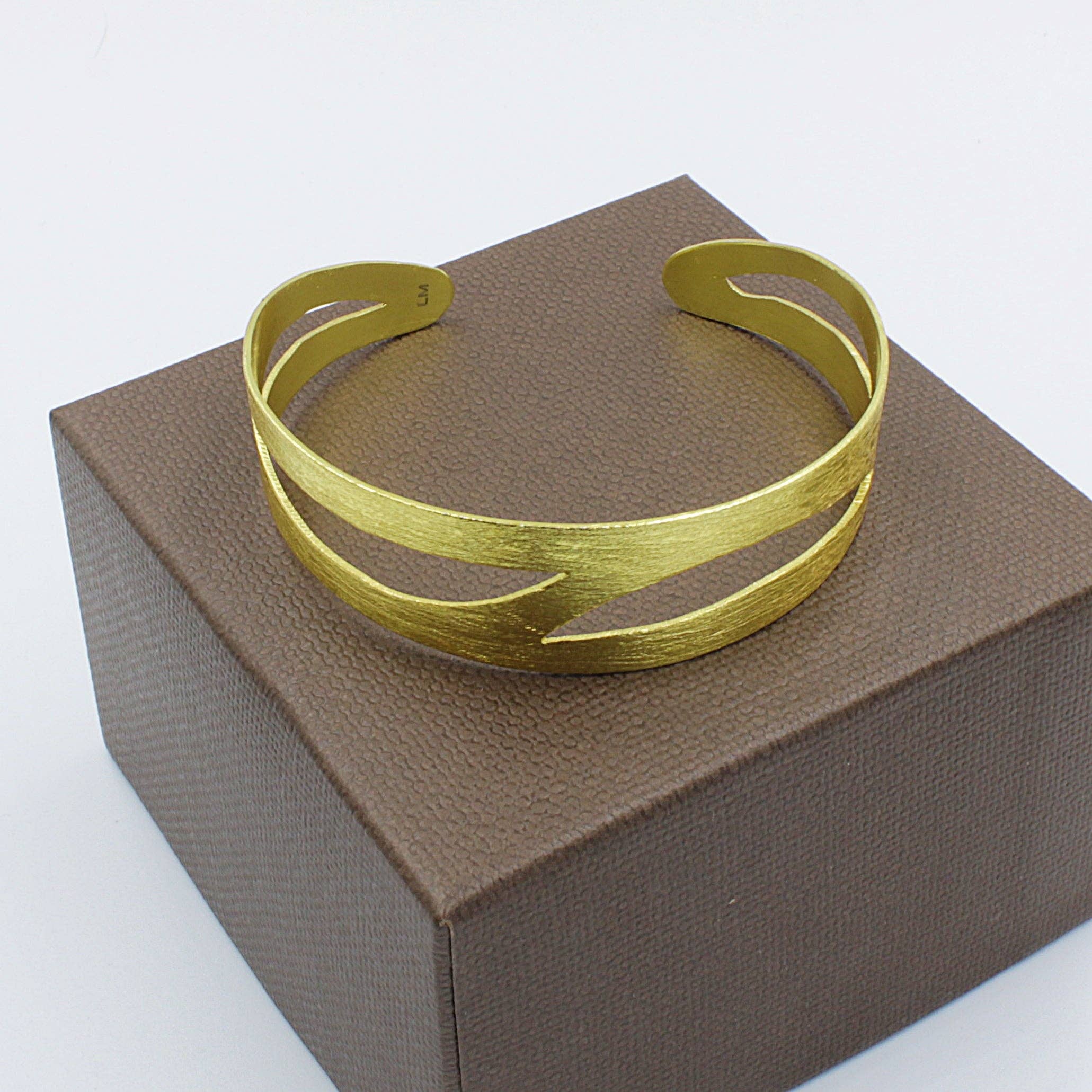 LA MAR - Wholesale Cuff Bracelet - AURA gold-plated bracelet - Design with character8