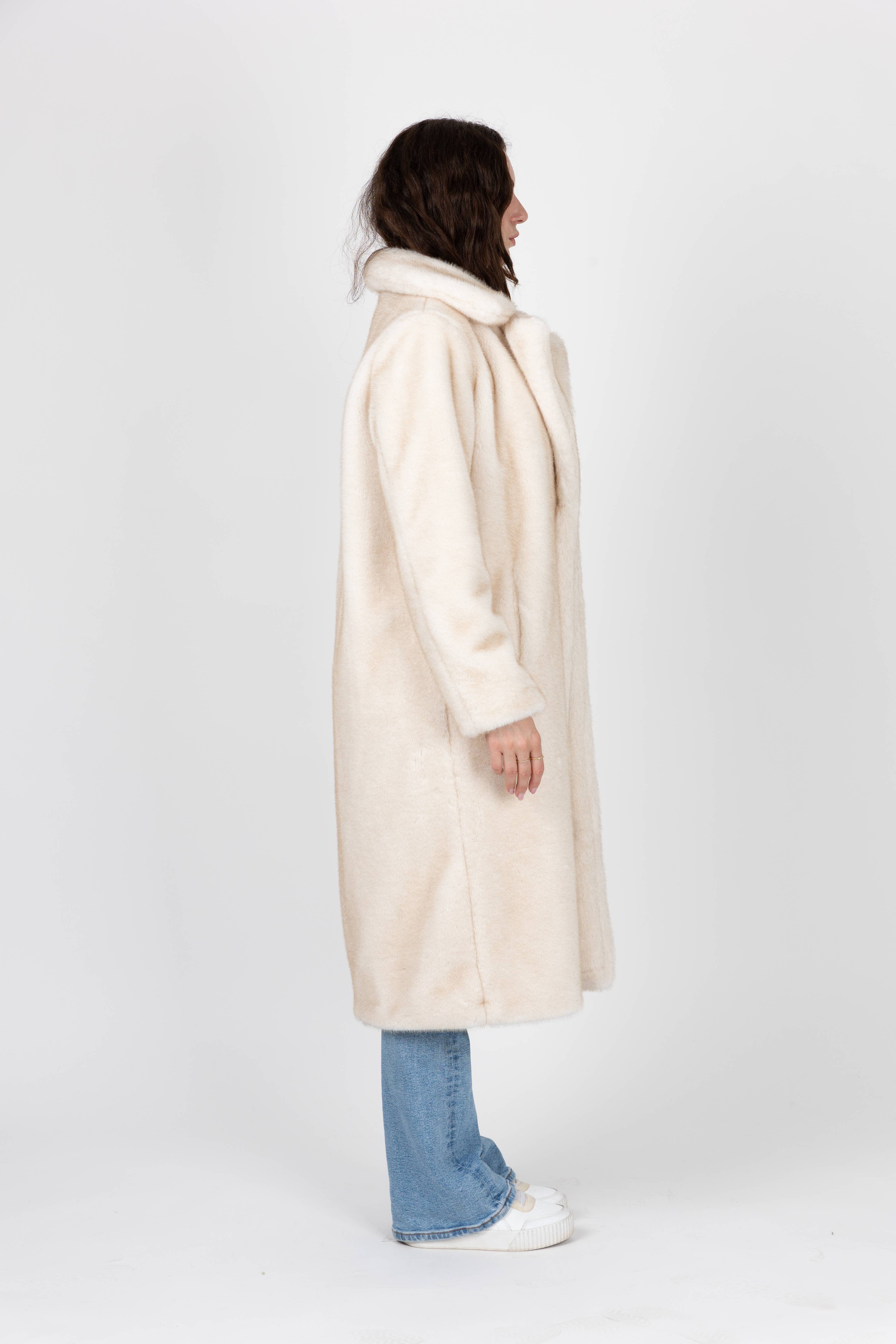 KZELL PARIS – Großhandel Pelz-/Kunstpelzmantel – Damen – Langer Mantel aus Kunstpelz5