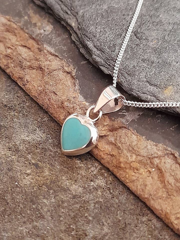 SP361BC - GREEN TQ HEART PENDANT 8MM X 8MM for wholesale by Bluelily925silver