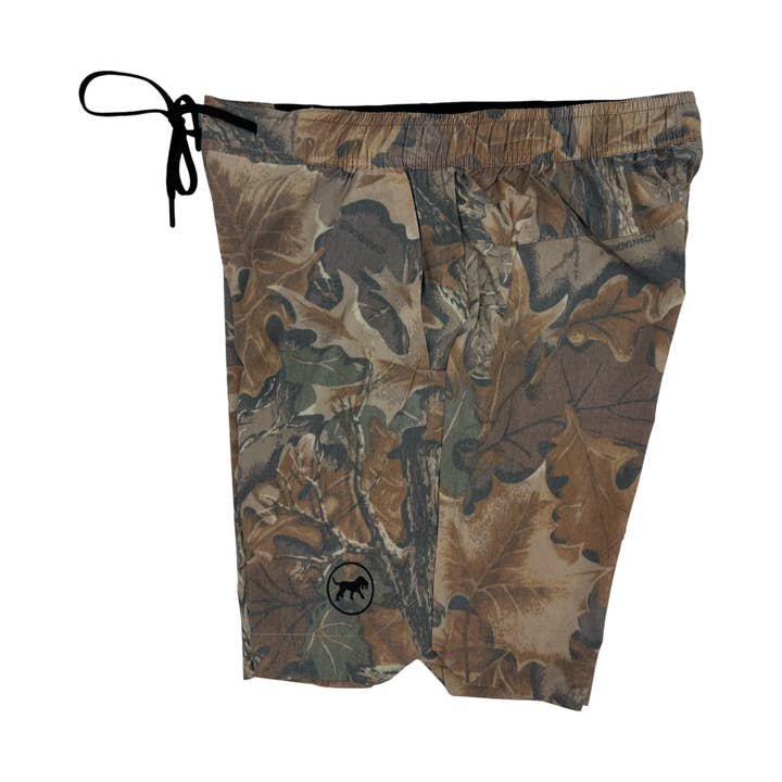 Shorts Hybrides BDS + Camo Vintage Realtree pour la vente par Back Down South Clothing