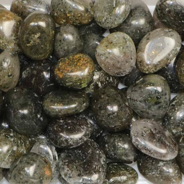 La Boîte à Cailloux - Wholesale Spiritual Stone/Crystal - Lithomanite India A (tumbled stone)