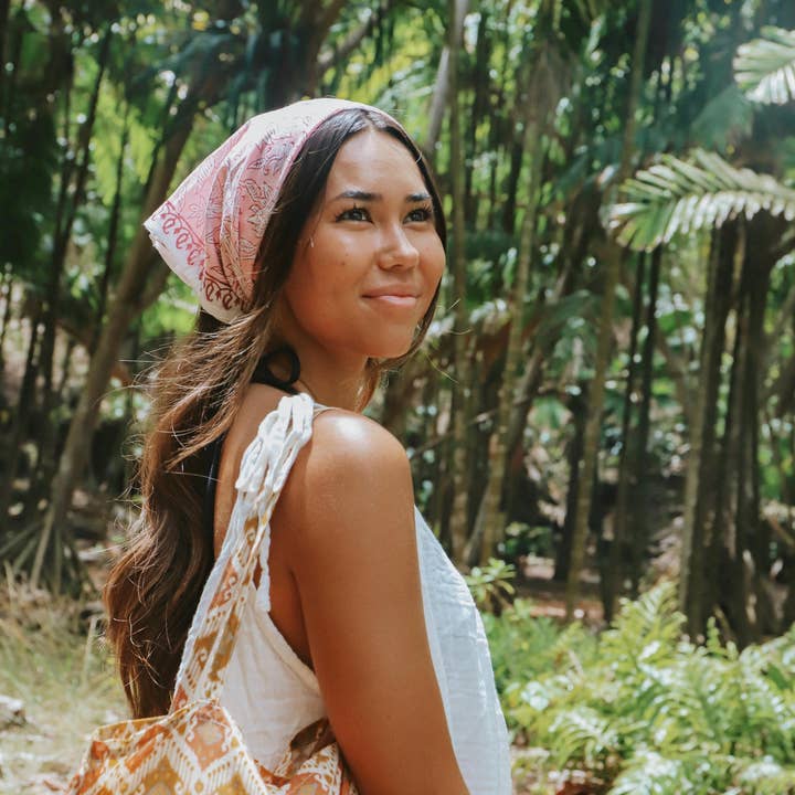 BLOCK PRINT BANDANAS - JAIPUR MARKET COLLECTION and other Purchase Wholesale handker bandanas. Free Returns & Net 60 Terms on Faire trending on Faire.