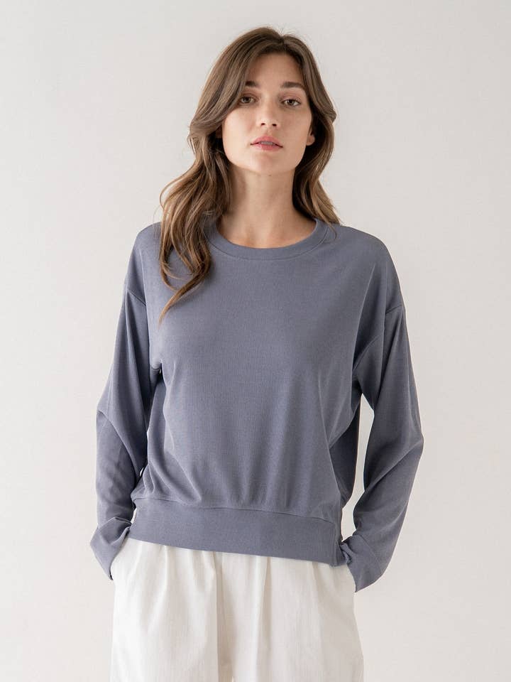 ASYMMETRIC HEM LIGHTWEIGHT SWEATSHIRT for wholesale by ELLE GREY
