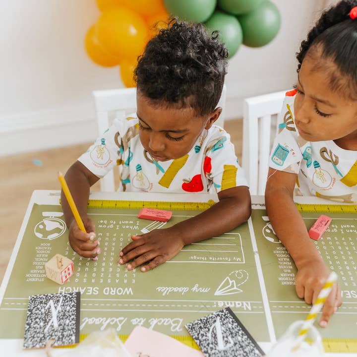 My Mind’s Eye – Engroshandel Engangdækkeserviet – BTS921 - Anledninger Af Shakira - Tilbage Til Skole Grøn Tavle Bordskåner8