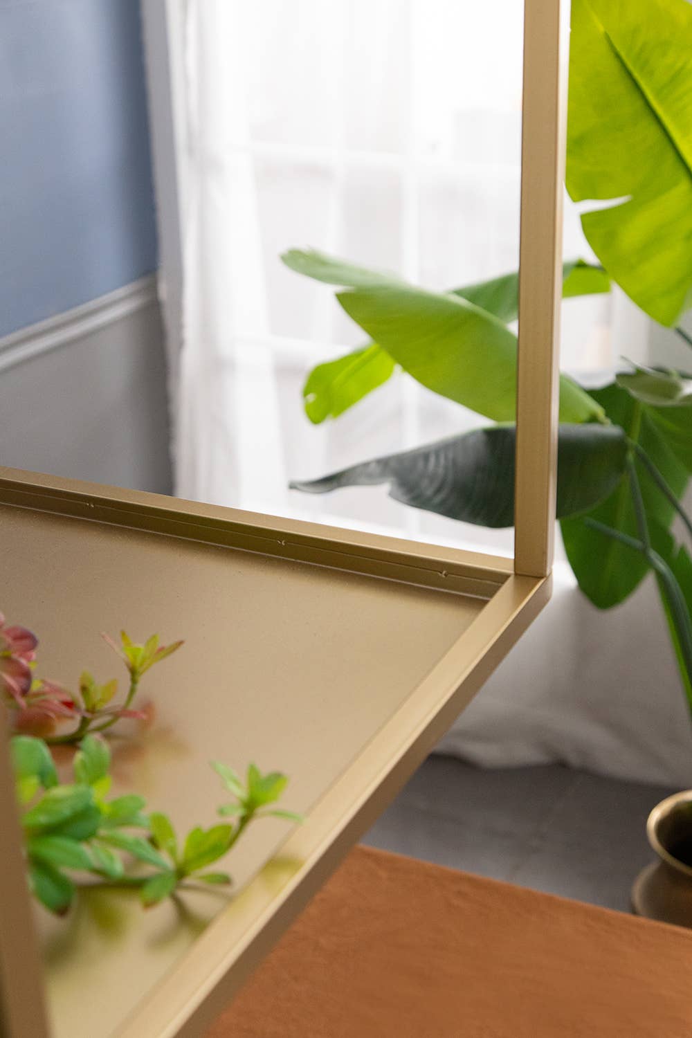 A&B Home Group Inc. - Wholesale Display Shelf - 19.5x19.5x19.5" Iron Geometric Hanging Plant Stand3