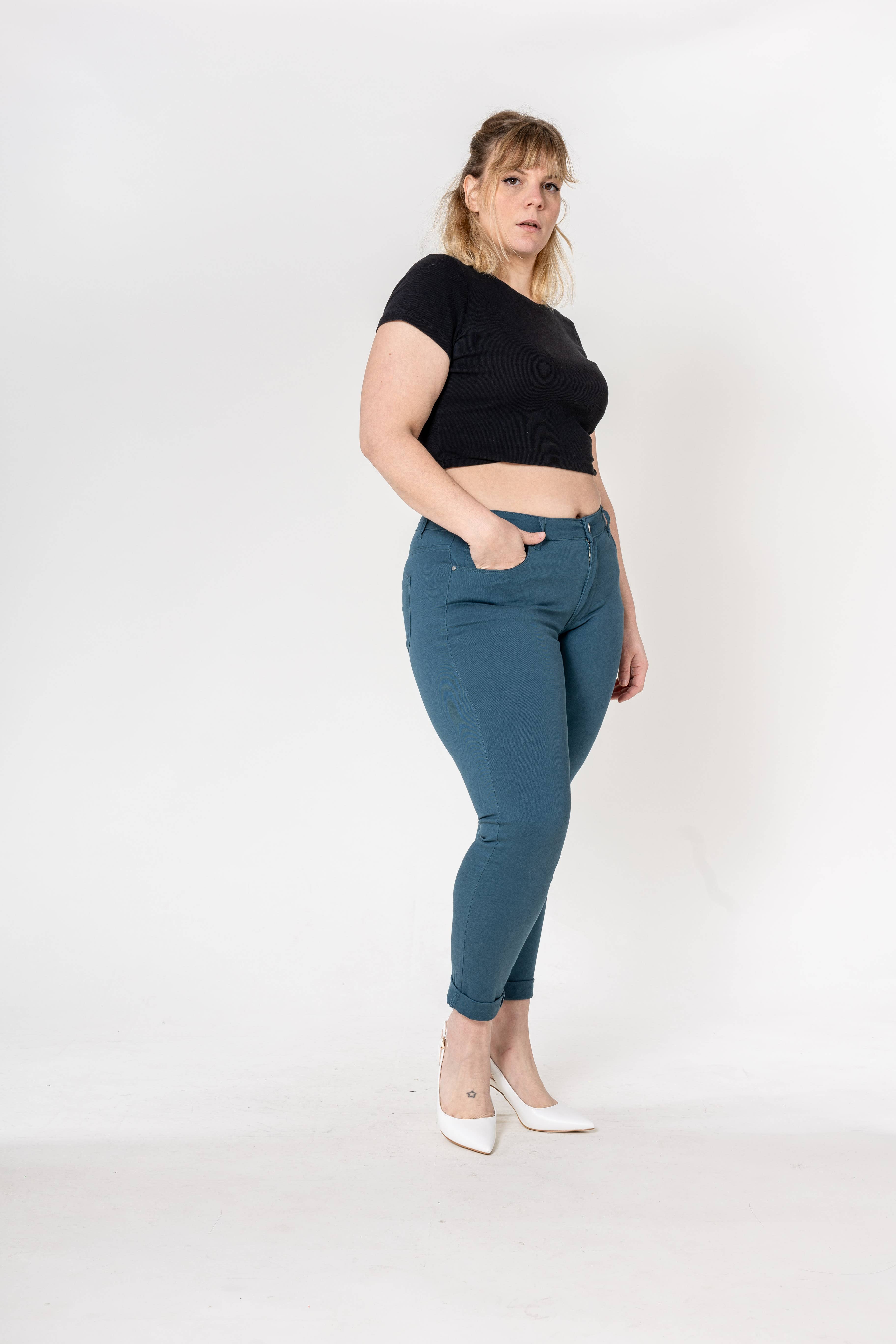 Nina Carter – Calças - Mulher por atacado – Tamanho Plus Curve Plus Tamanho Voltar ao Pescoço P19966