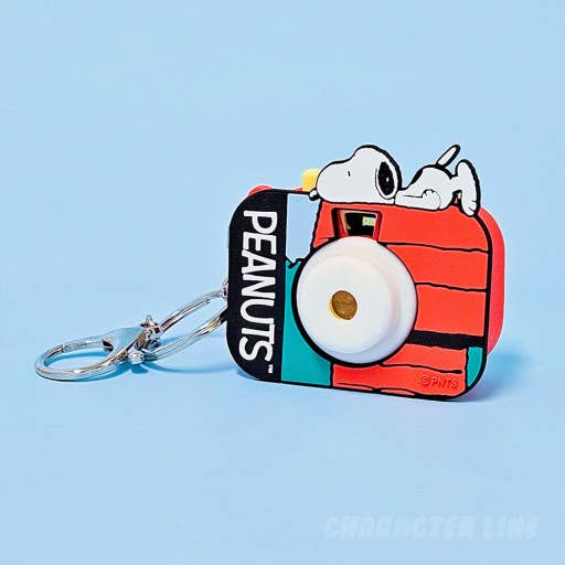 K_Wonderland – wholesale Keychain – Unisex – Peanuts Snoopy Camera shape Projector film Key Chain