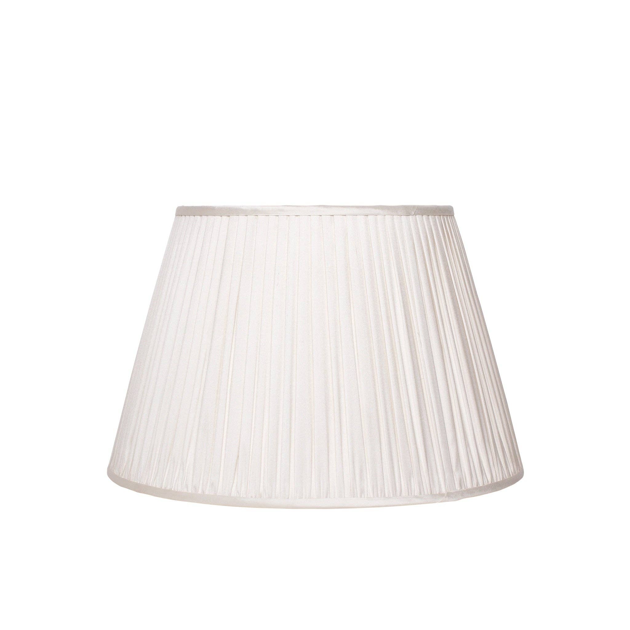 Rosanna Lonsdale – wholesale Lampshade – PLEATED SILK LAMPSHADE IN IVORY0