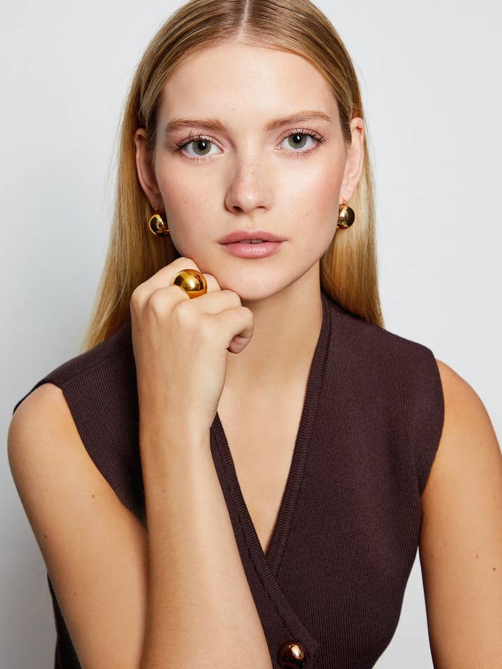 Nyx Shiny Statement Cocktail Ring for wholesale by Maudella