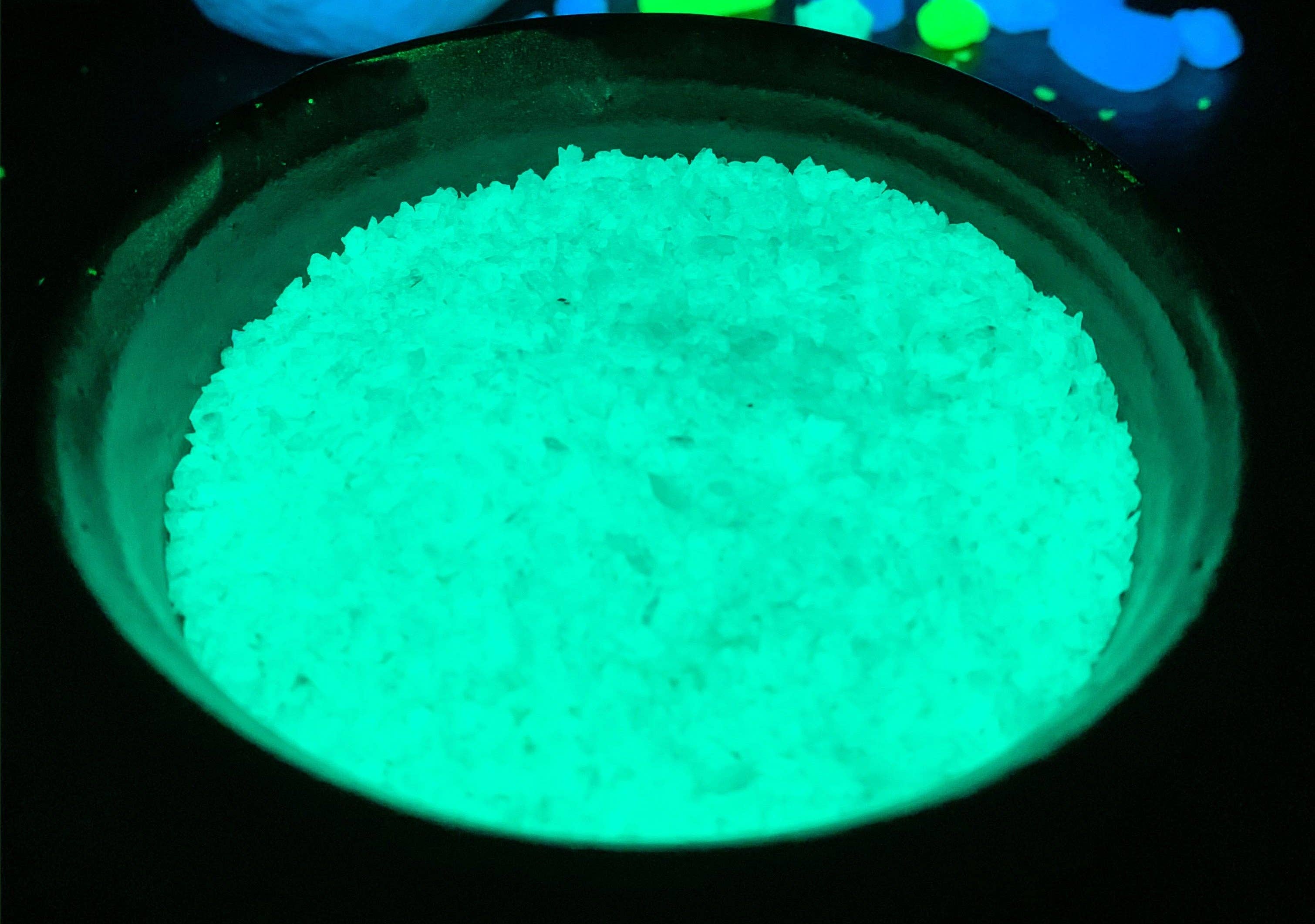 IT GLOWS – Großhandel Gartendeko/-schmuck – Glow In The Dark Sand — Aqua/Glow Sand/Gartensand/ 1—3 mm4