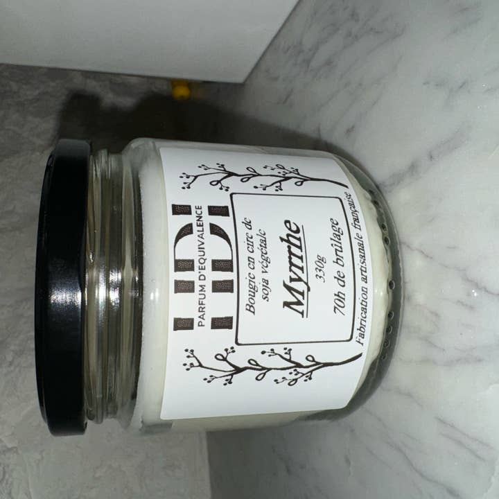 set of 26 candles for wholesale by Parfum équivalence