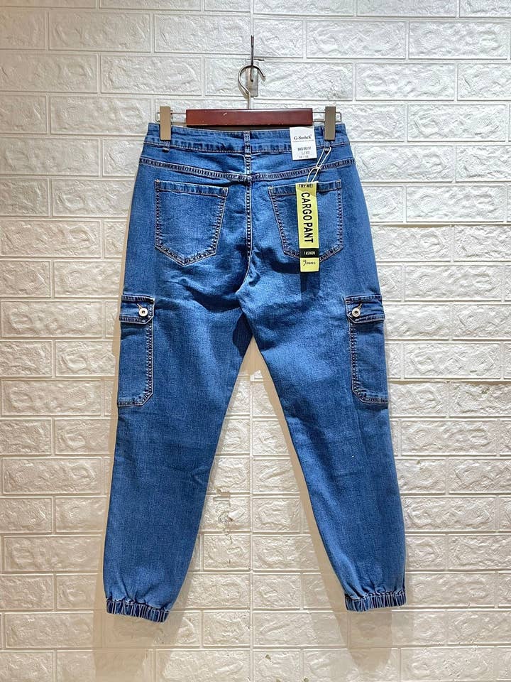 Stretchjeans aus Denim mit Manschetten für den Großhandel von DenimVista