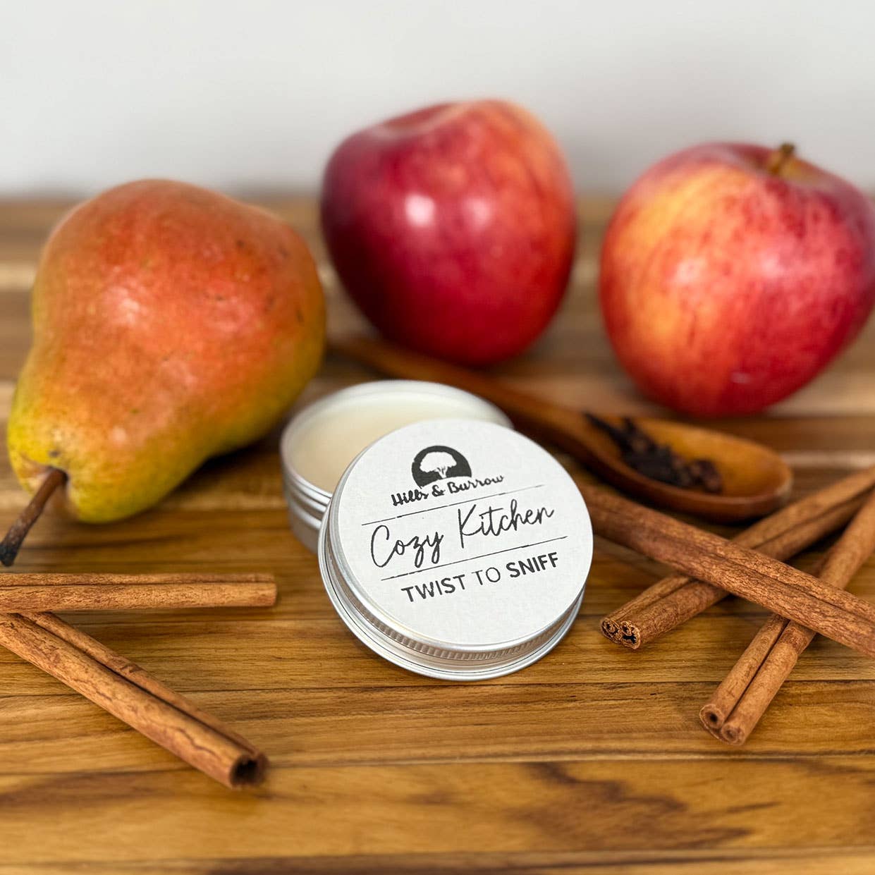 Hills & Burrow - Wholesale Novelty Candle - Twist to Sniff Scent Samplers | Non Burning Fragrance Tins8