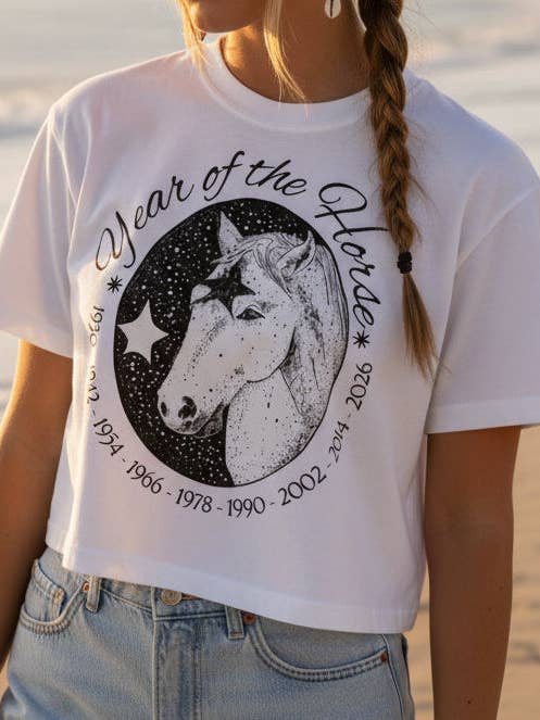 T-shirt court Année du Cheval pour la vente par Bridle Up Hope Shop
