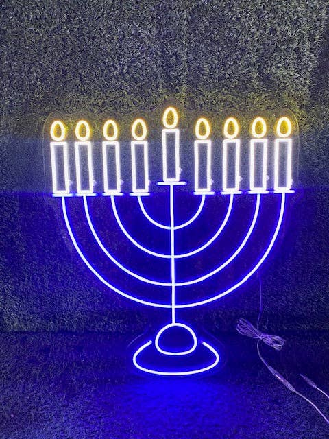 Panneau de menorah électrique au néon à LED pour la vente par Hanukkah Superstore