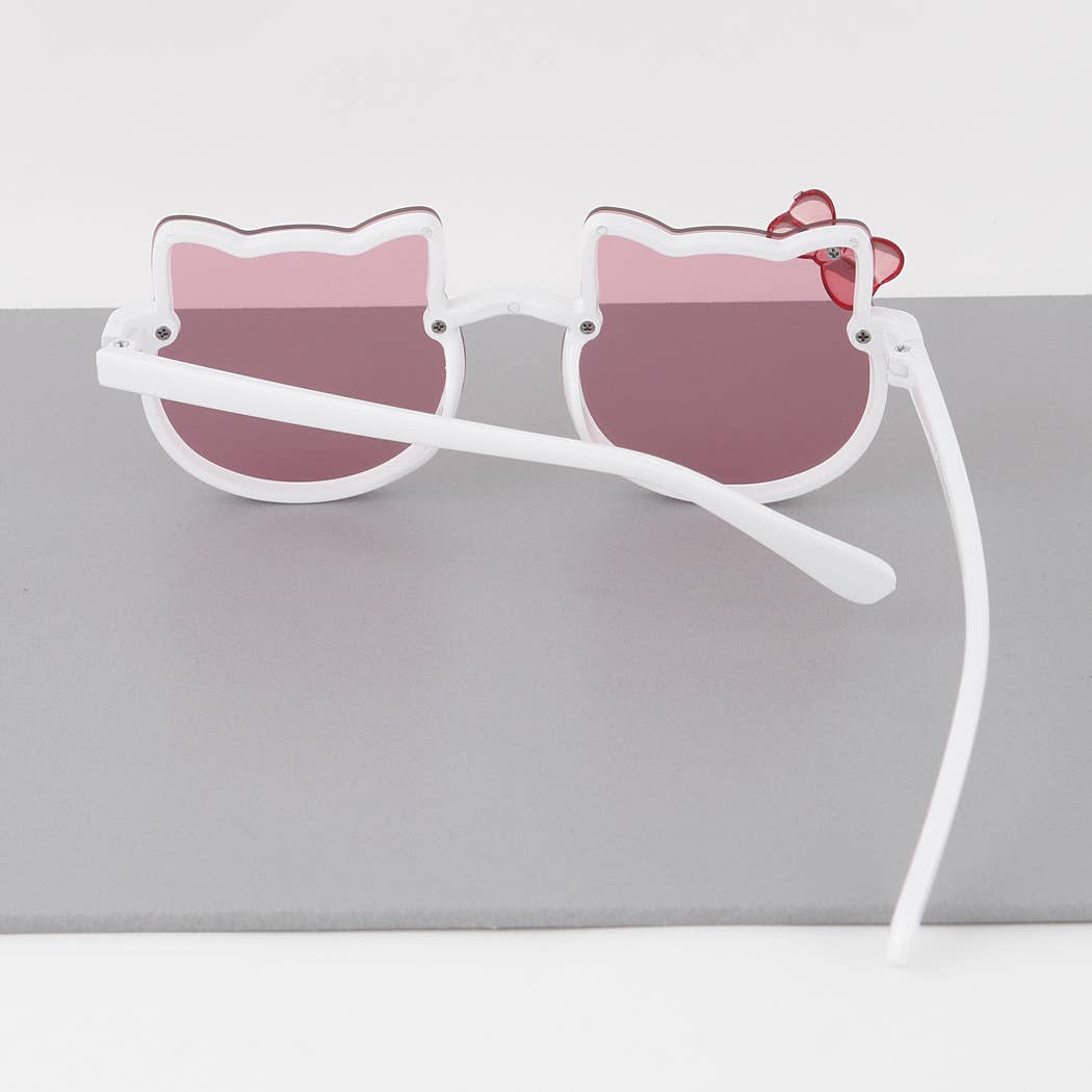 MIX KIDS Hello Kitty Sunglasses for wholesale on Faire4