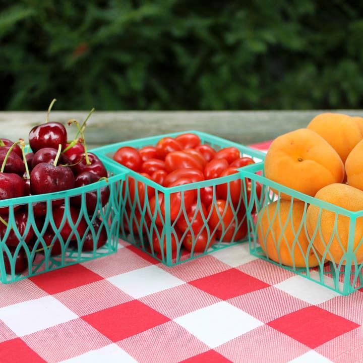 Kurated Korner - Wholesale Food Storage Container - Cornucopia Pint Size Plastic Berry Baskets 48pk