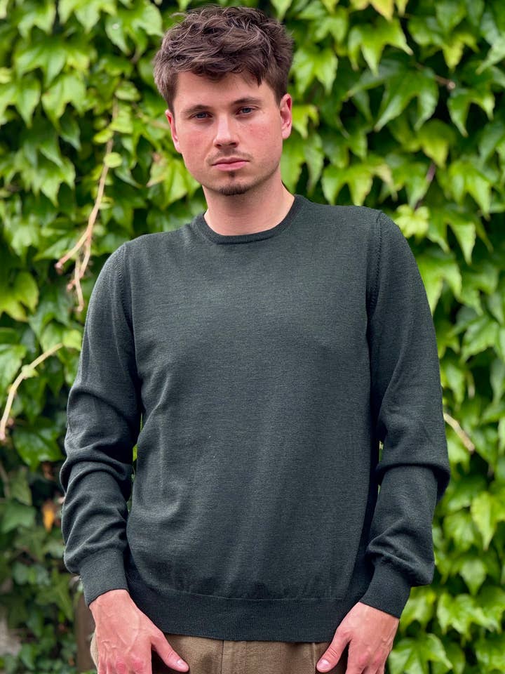 GRÖN MERINOULLTRÖJA MED RUND HALS för wholesale av MONSIEUR MIMOSA