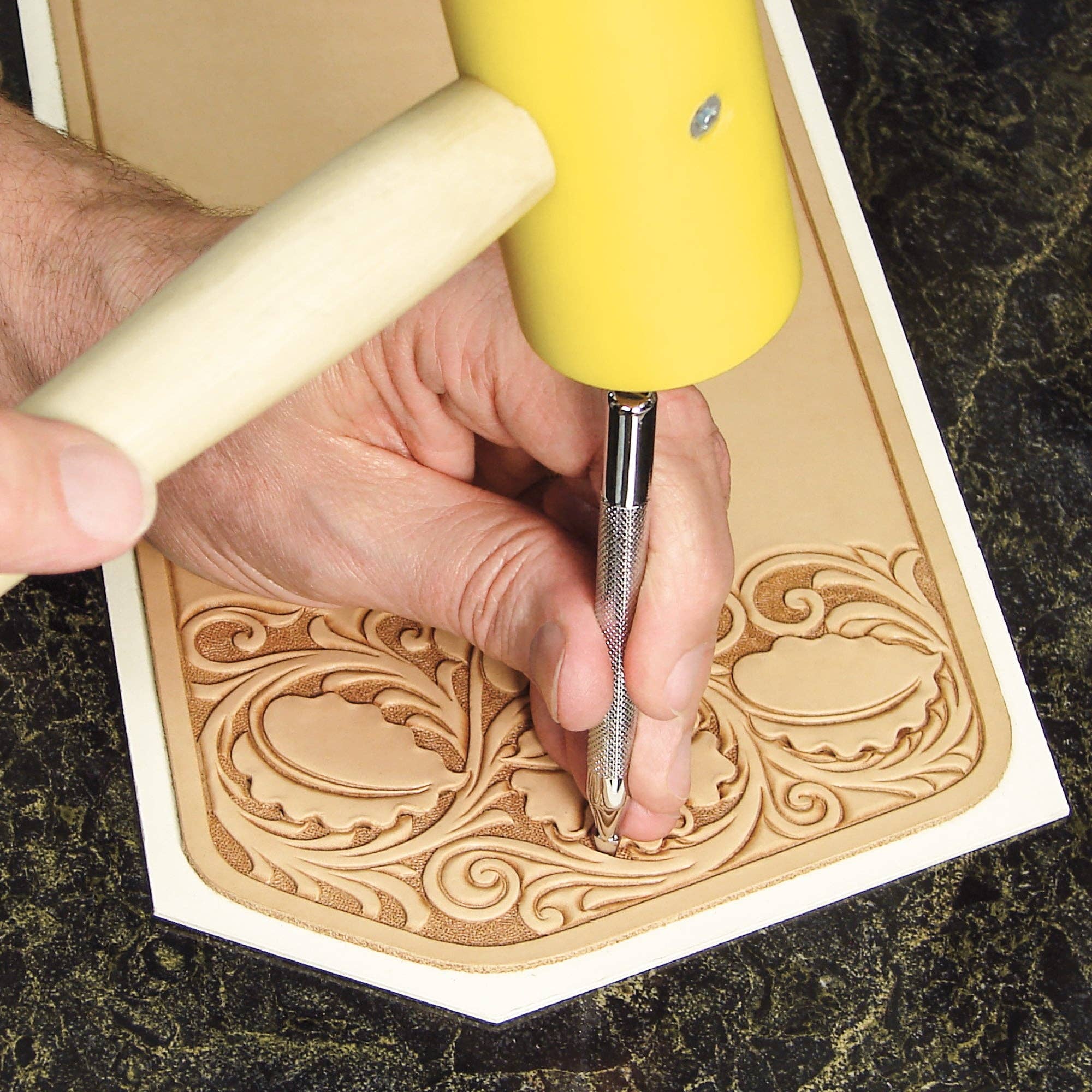 Realeather - Venta al por mayor Utensilio para manualidades - Juego básico de herramientas de cuero con cuchillo giratorio3