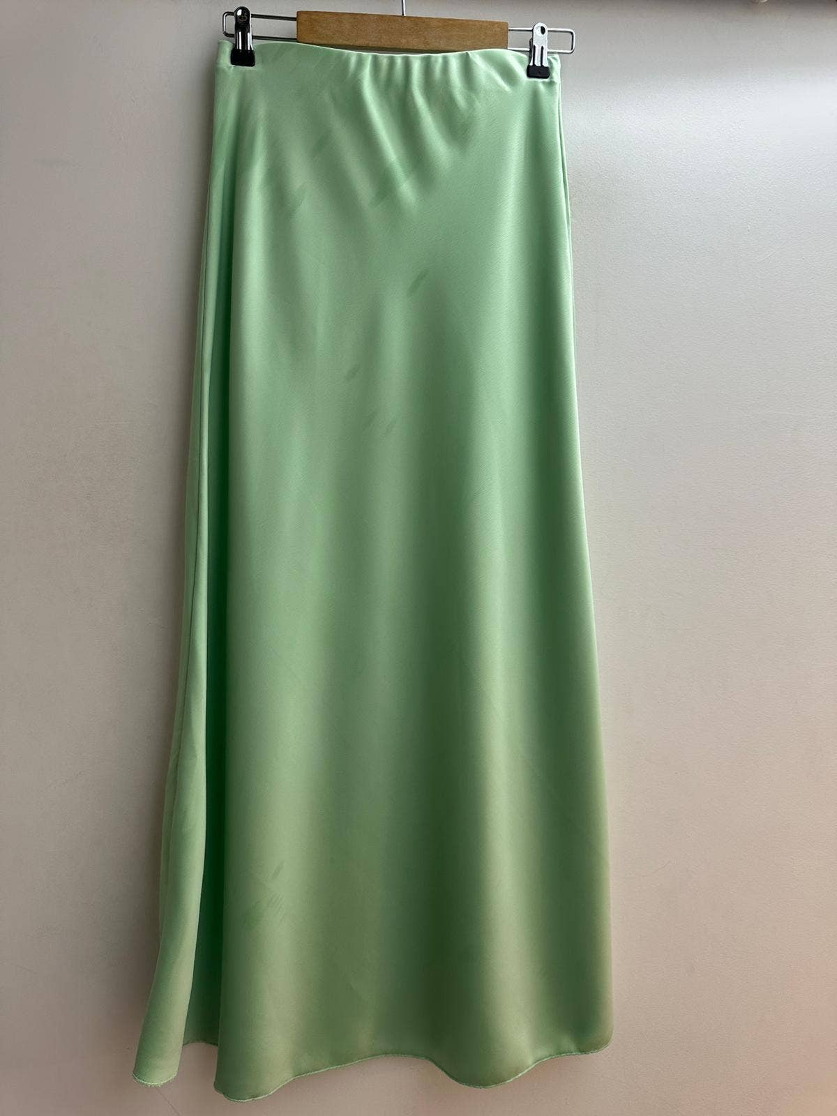 LORIANE - Vendita all'ingrosso Gonna - Donna - Gonna lunga fluida e leggera 10480U11