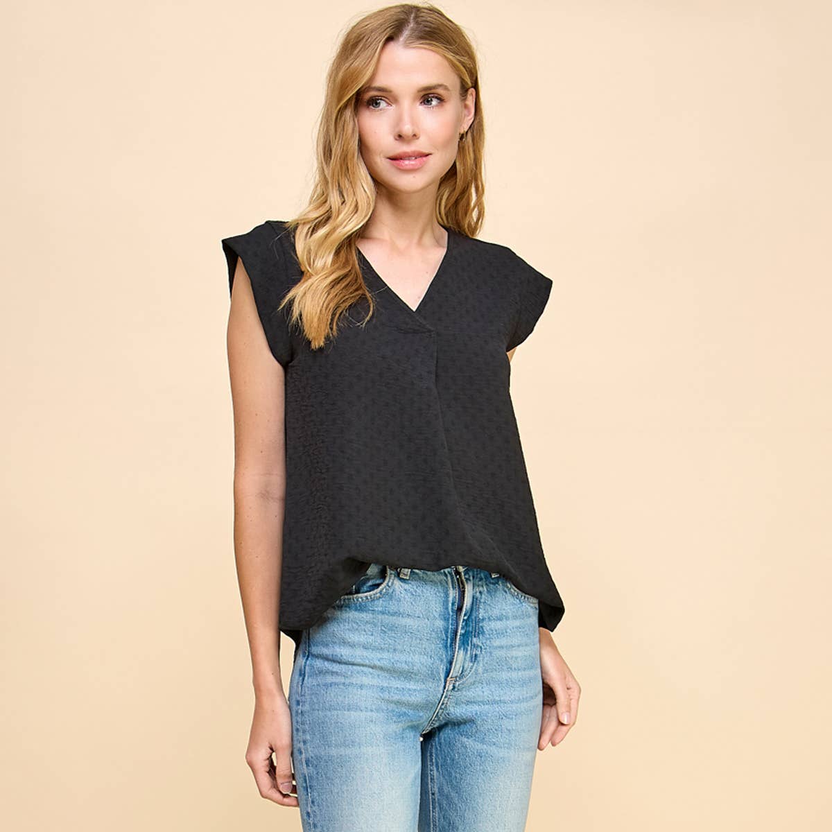 Les Amis - Vendita all'ingrosso Camicetta - Donna - Top con scollo a V testurizzato solido0