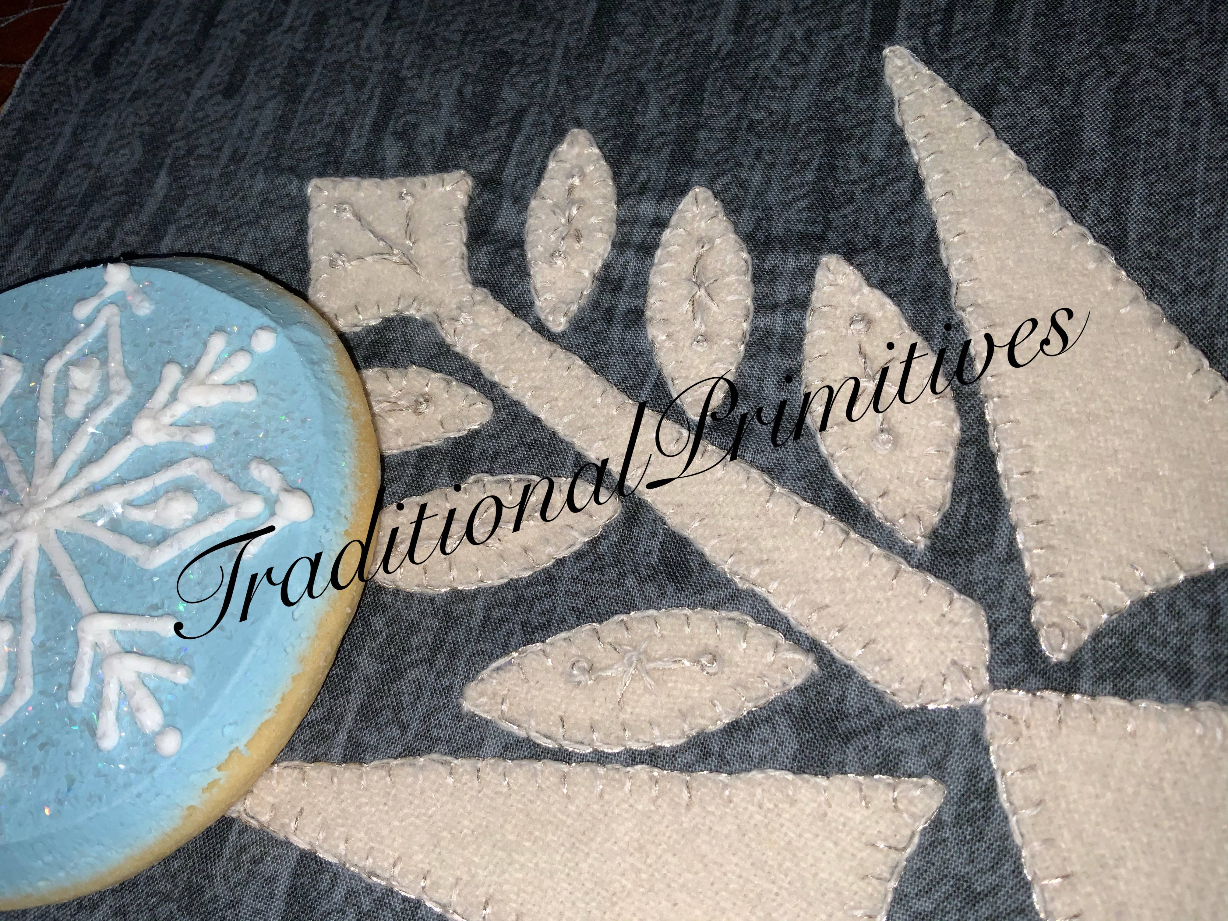 Traditional Primitives - Wholesale Craft Sewing Kit - Sugar Cookie Snowflakes Wool Applique Pattern4