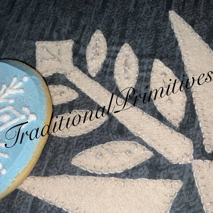Traditional Primitives - Wholesale Craft Sewing Kit - Sugar Cookie Snowflakes Wool Applique Pattern4