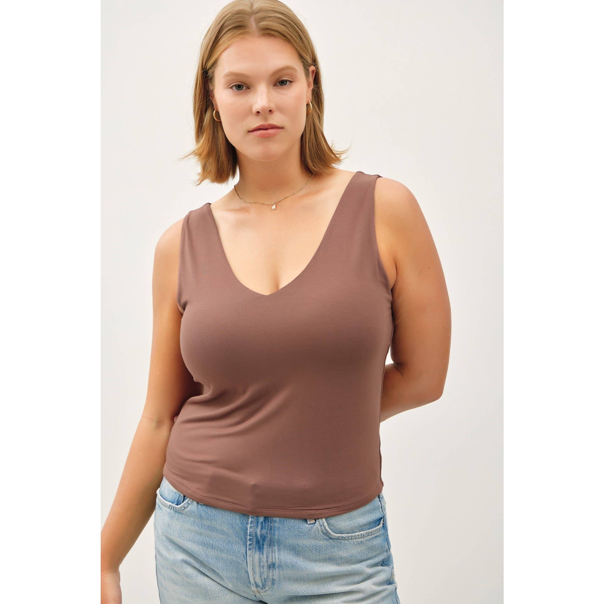Curve Market - Wholesale Tank Top - Women's - PLUS SIZE DOUBLE LINED V NECK TANK TOP6