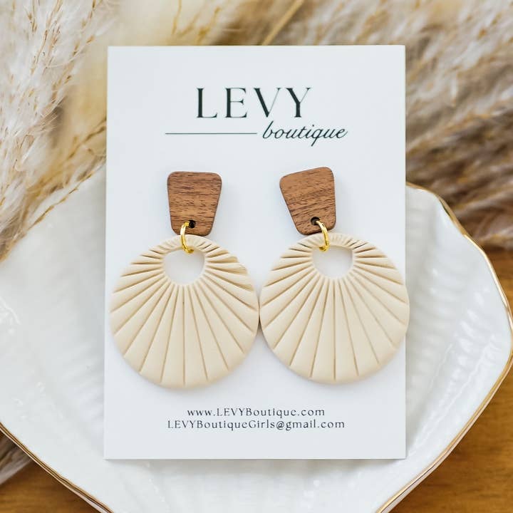 Elora - Champagne for wholesale by LEVY Boutique