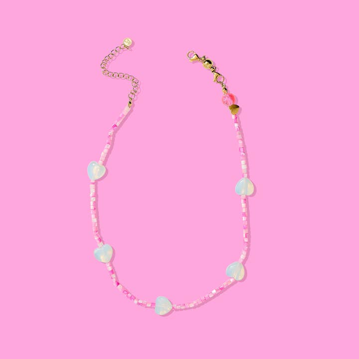 Collier Cœur Iridescent Amore - Min. 2 (N-57) pour la vente par Taylor Elliott Designs