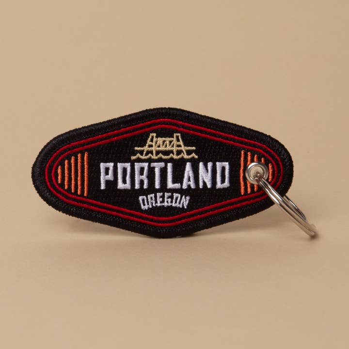 Portachiavi Portland Bridge Patch per la vendita all'ingrosso da parte di Tender Loving Empire