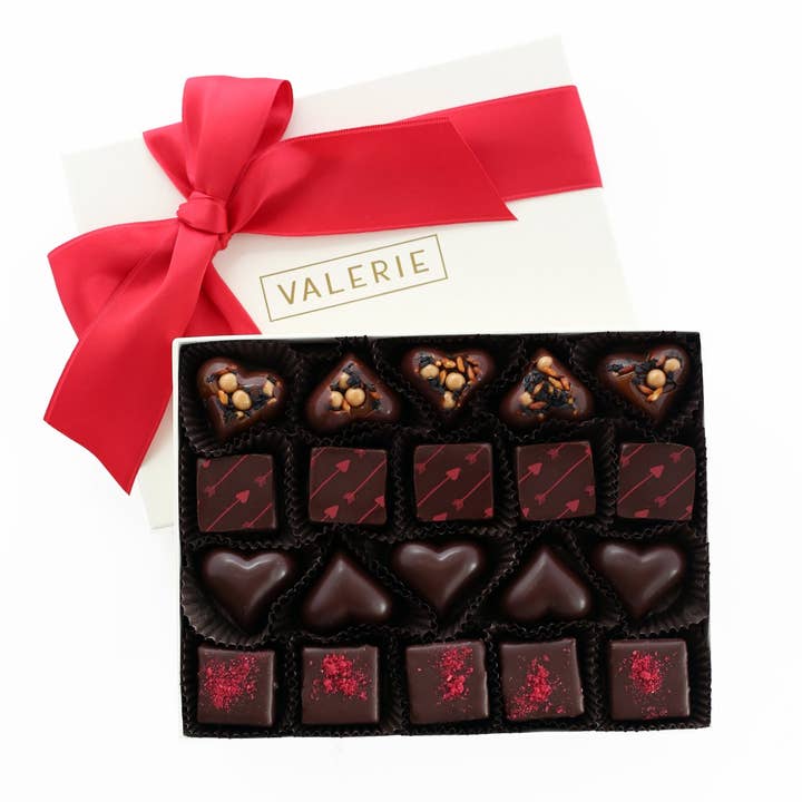 Boîte de 20 truffes au chocolat pour la Saint-Valentin pour la vente par Valerie Confections
