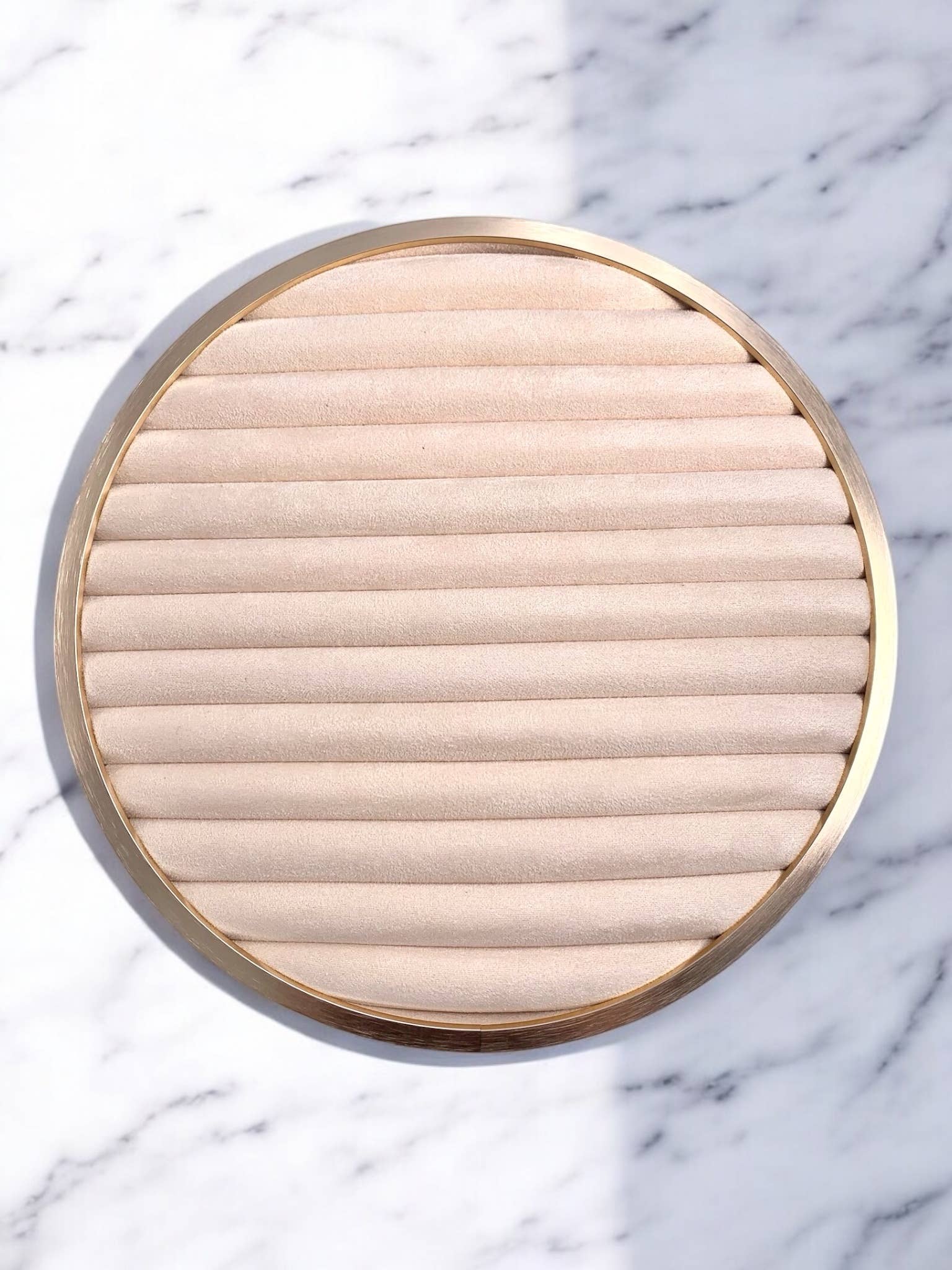 beige Ronde ringdisplaybak met diameter 29,5 cm RY24 voor groothandel op Faire1